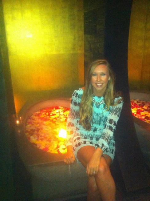 206121_1729137741269_1183999292_n