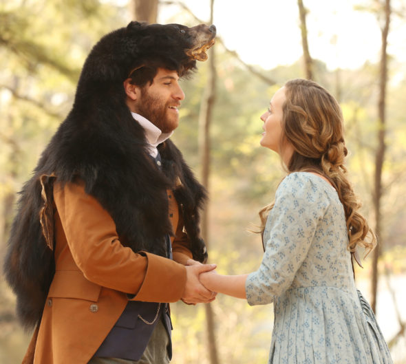 MAKING HISTORY: L-R: Adam Pally and Leighton Meester in MAKING HISTORY premiering midseason on FOX. ©2016 Fox Broadcasting Co. Cr: Qantrell Colbert/FOX